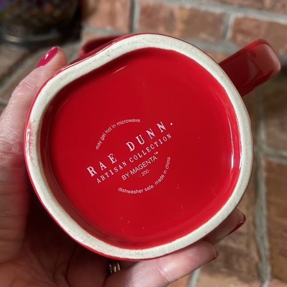 Rae Dunn Red JINGLE BELLS & NORTH POLE Ceramic Mugs Set of 2 - Picture 4 of 5